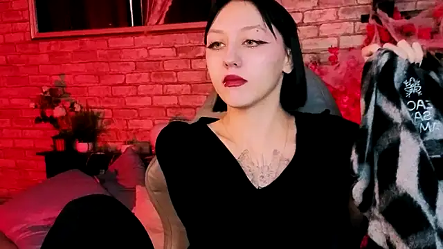 Snapshot of AdeliceLenoir chatting on October 21, 6:47 am AdeliceLenoir online show from October 21, 6:47 am