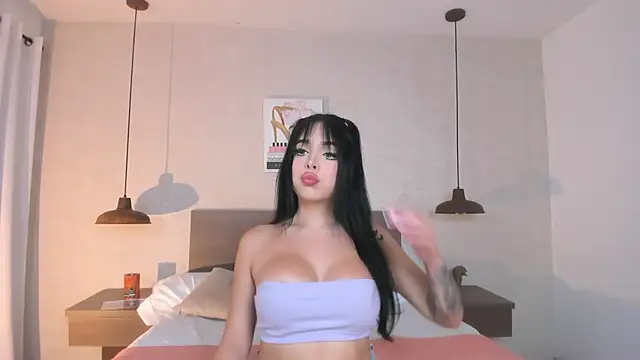 Snapshot of cloehill_ chatting on January 6, 11:14 am cloehill online show from January 6, 11:14 am