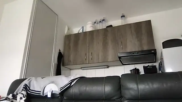 Snapshot of flambeur93 chatting on September 28, 11:59 am flambeur93 online show from September 28, 11:59 am