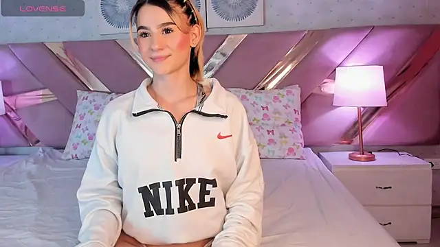 ChloeLaurentt online show from July 5, 8:38 pm