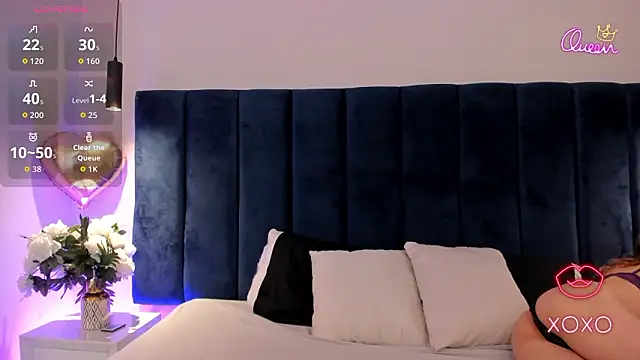 LiilyAdams online show from March 28, 8:52 pm