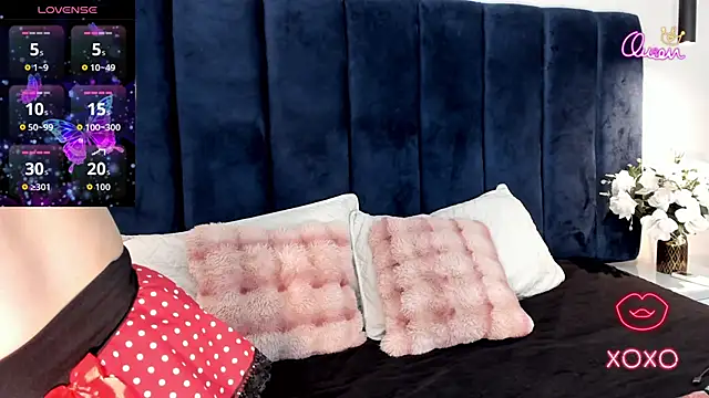 LiilyAdams online show from April 8, 7:58 pm