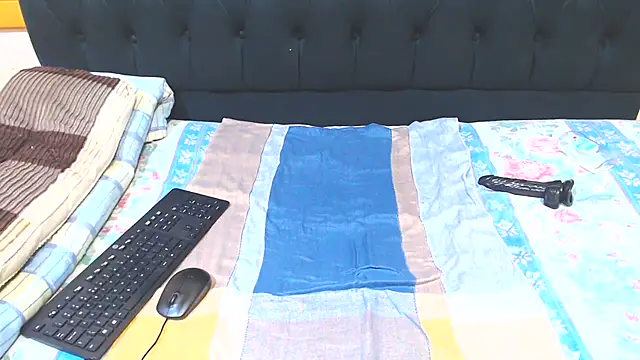 Snapshot of SexyBeverly_ chatting on October 6, 2:25 pm SexyBeverly online show from October 6, 2:25 pm