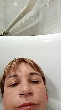 Snapshot of SweetKiss96 chatting on October 2, 8:16 pm SweetKiss96 online show from October 2, 8:16 pm