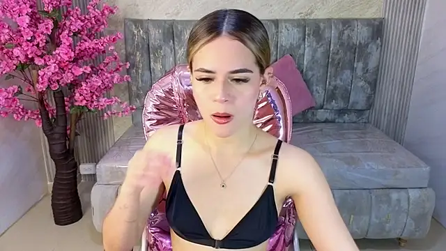 lilith4 s online show from November 23, 8:08 pm