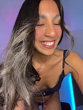 MaddyX   online show from July 17, 8:24 pm