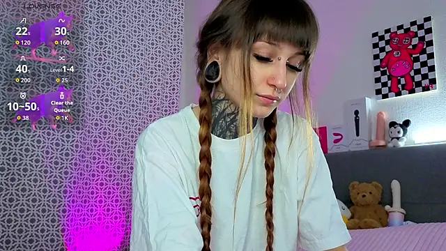 LilithPoison online show from February 5, 6:12 pm