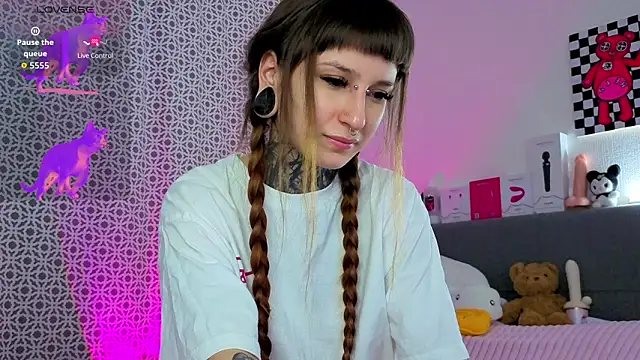 LilithPoison online show from February 12, 6:03 pm