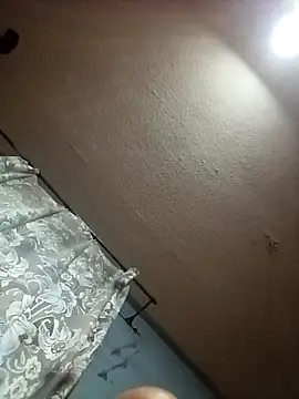 Snapshot of Jarektchurzewski chatting on December 15, 3:05 pm Jarektchurzewski online show from December 15, 3:05 pm