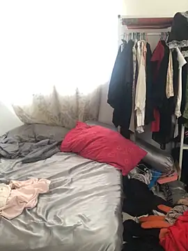 estradiolist online show from October 10, 4:33 am