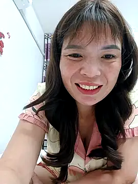 Snapshot of Livelulu chatting on October 12, 5:56 pm Livelulu online show from October 12, 5:56 pm