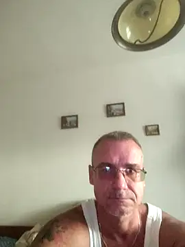 Snapshot of chcem1975 chatting on September 14, 3:00 pm chcem1975 online show from September 14, 3:00 pm