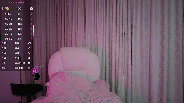 Snapshot of stephymoon_ chatting on September 12, 4:23 am stephymoon  online show from September 12, 4:23 am