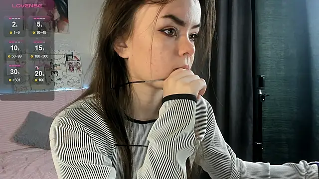 Gentle Ariel online show from December 1, 1:32 am