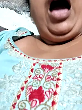 Mmm143 online show from July 11, 7:44 am