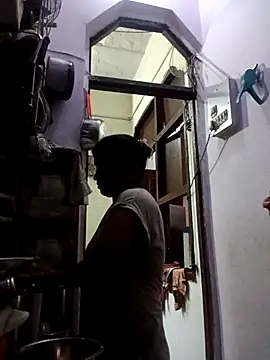 Snapshot of aliya-jaan71 chatting on September 25, 10:08 am aliya-jaan71 online show from September 25, 10:08 am