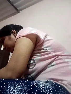 Snapshot of aliya-jaan71 chatting on October 3, 10:23 am aliya-jaan71 online show from October 3, 10:23 am