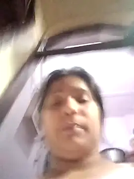 Snapshot of aliya-jaan71 chatting on November 4, 3:27 am aliya-jaan71 online show from November 4, 3:27 am