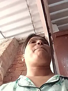 Snapshot of aliya-jaan71 chatting on November 8, 7:08 am aliya-jaan71 online show from November 8, 7:08 am