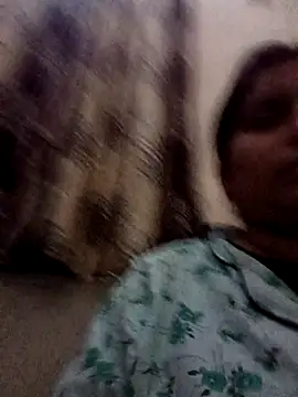 Snapshot of aliya-jaan71 chatting on November 12, 4:57 am aliya-jaan71 online show from November 12, 4:57 am