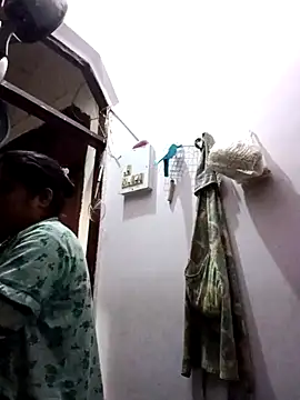 Snapshot of aliya-jaan71 chatting on November 13, 5:28 am aliya-jaan71 online show from November 13, 5:28 am