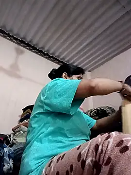 Snapshot of aliya-jaan71 chatting on November 18, 5:34 am aliya-jaan71 online show from November 18, 5:34 am