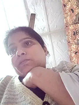 Snapshot of aliya-jaan71 chatting on December 22, 5:54 pm aliya-jaan71 online show from December 22, 5:54 pm