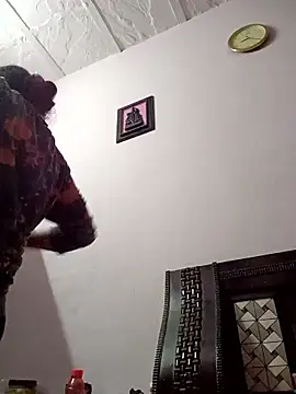 Snapshot of aliya-jaan71 chatting on January 8, 2:52 pm aliya-jaan71 online show from January 8, 2:52 pm