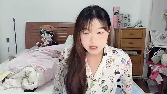 Akong11 online show from October 3, 6:27 pm