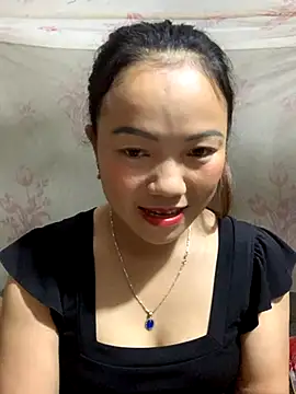 Snapshot of _losrt_cherry_ chatting on October 6, 2:09 am losrt cherry online show from October 6, 2:09 am