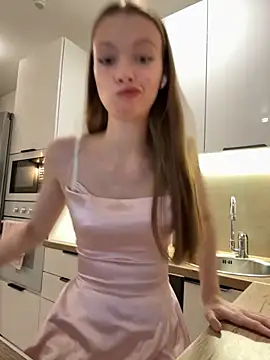 FriendlyFire 18 online show from November 20, 8:52 pm