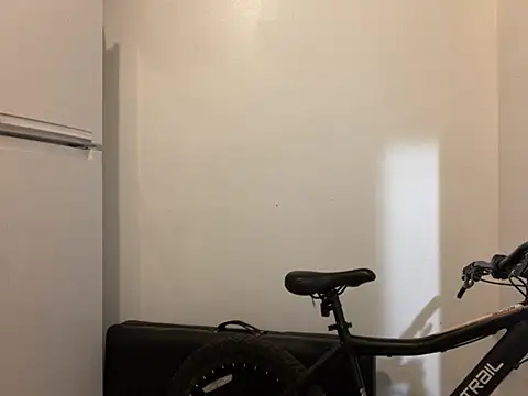 Snapshot of latinoxx1992 chatting on February 26, 10:25 am latinoxx1992 online show from February 26, 10:25 am