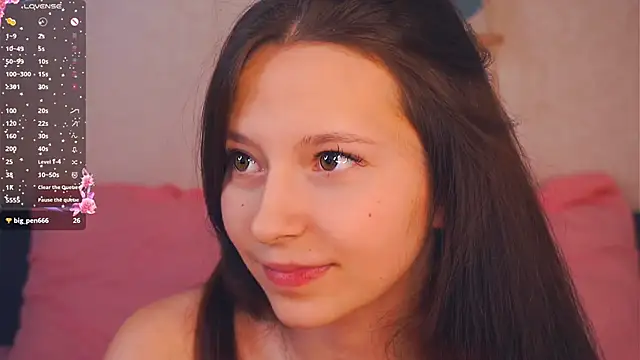 GabrielleLynchard online show from November 1, 8:00 pm