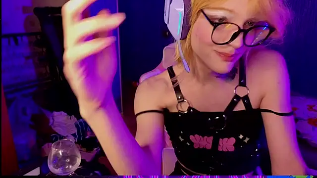 bekvafluttershy online show from November 22, 1:04 am