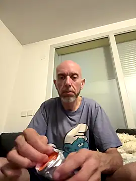 Snapshot of Sly38900 chatting on September 15, 12:54 am Sly38900 online show from September 15, 12:54 am