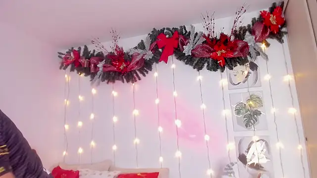 Snapshot of Susy_spark chatting on December 21, 12:29 am Susy spark online show from December 21, 12:29 am