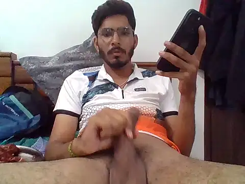 Snapshot of vikranthLong chatting on October 31, 10:16 am vikranthLong online show from October 31, 10:16 am