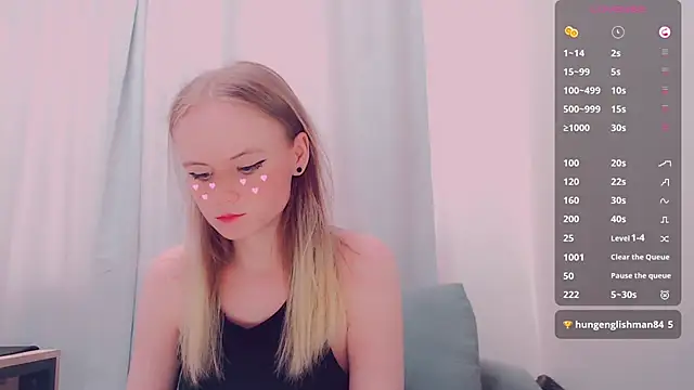 Snapshot of AliceNya_cute chatting on June 11, 6:44 am AliceNya cute online show from June 11, 6:44 am
