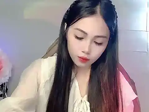 Lyly4757 online show from December 19, 1:51 pm