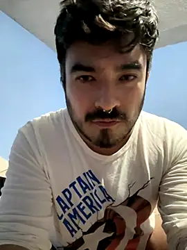 Snapshot of Leon__Dark chatting on September 28, 5:24 am Leon  Dark online show from September 28, 5:24 am