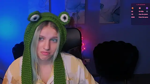 kaela spell  online show from November 14, 1:10 pm