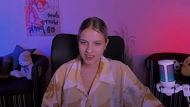 kaela spell  online show from November 25, 5:07 am