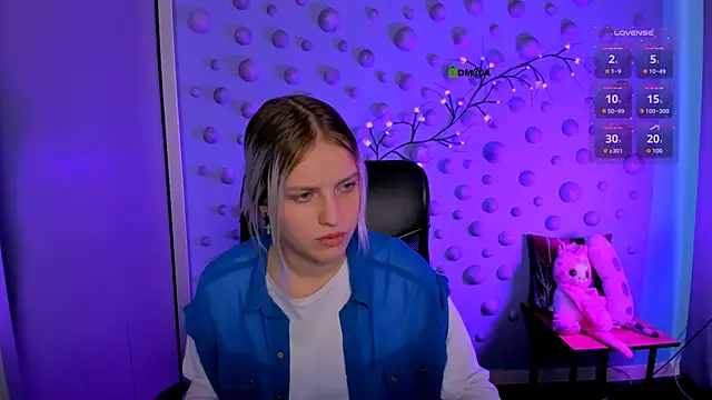 kaela spell  online show from January 10, 8:43 pm