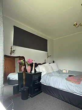 Snapshot of ZoeyJohnson chatting on February 23, 11:46 pm ZoeyJohnson online show from February 23, 11:46 pm