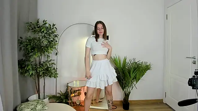 Pink Muse online show from November 6, 1:56 pm