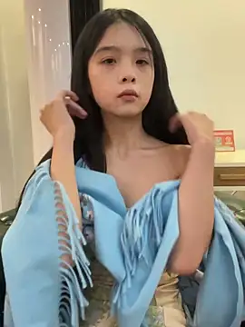 qiqi x online show from December 22, 4:04 pm