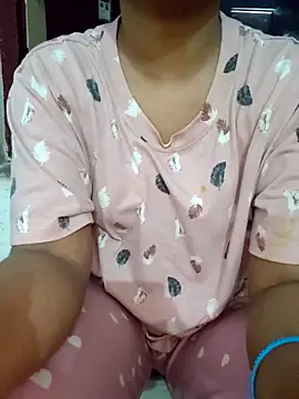 Snapshot of bharti_123321 chatting on September 20, 9:10 am bharti 123321 online show from September 20, 9:10 am