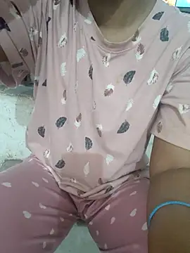 Snapshot of bharti_123321 chatting on September 22, 11:12 am bharti 123321 online show from September 22, 11:12 am