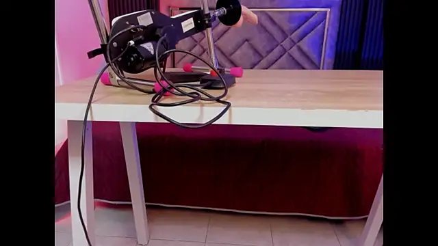 Snapshot of Daniwhatson chatting on September 30, 12:15 am Daniwhatson online show from September 30, 12:15 am