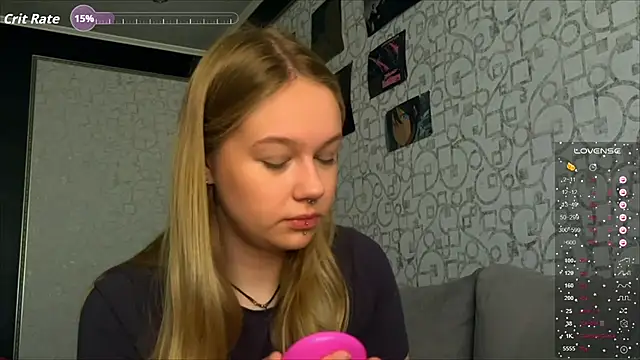 Snapshot of Dory_liss chatting on September 26, 6:06 am Dory liss online show from September 26, 6:06 am
